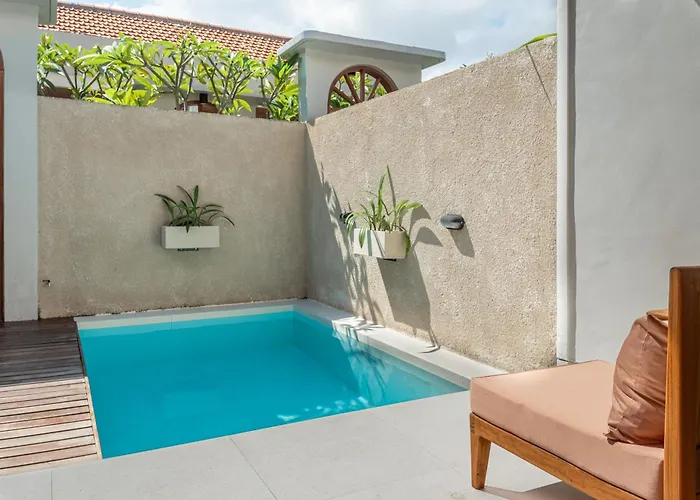 Comoda Seminyak (Bali)
